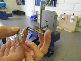 Logan Locksmith Shop Houston, TX 713-470-0700 - key-broke-in-lock